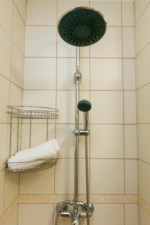 Chmielna - 250M Od Zlotych Tarasow, 350M Od Dworca Centralnego - Wifi - Smart Tv 55 Cali - Better Rental Warszawa Exteriör bild